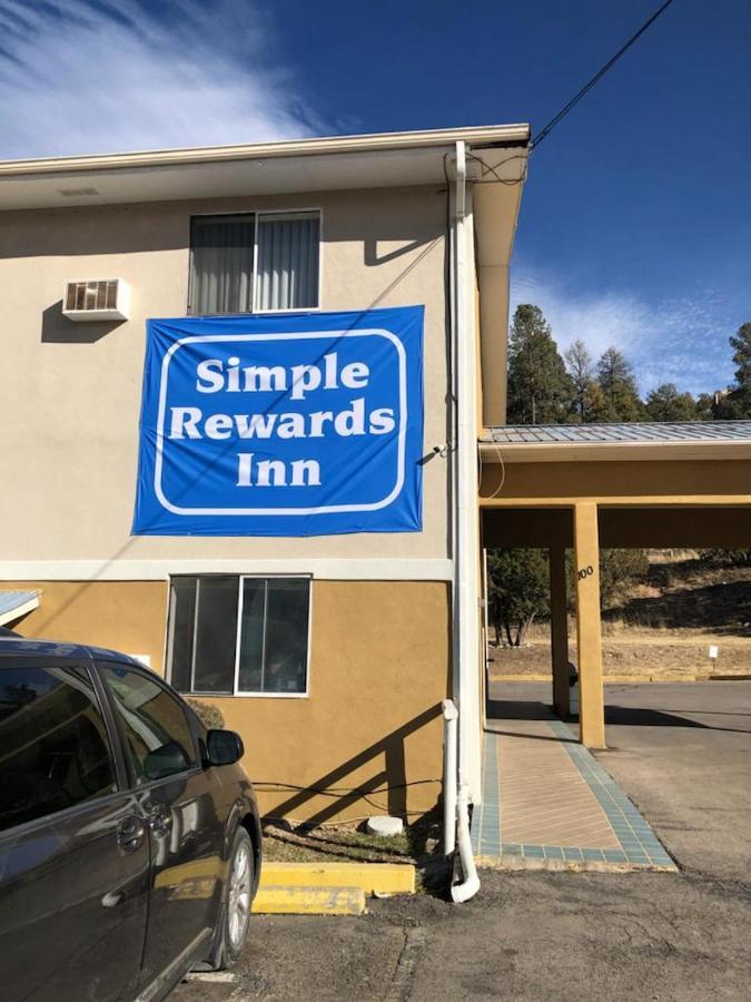 רואידוסו Simple Rewards Inn מראה חיצוני תמונה